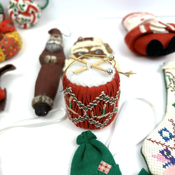 24 Handmade Primitive Country Style Christmas Ornament Crochet Stocking Cottage - Picture 11 of 16